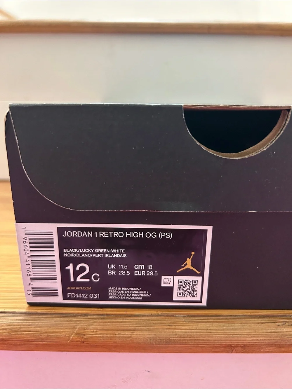 Jordan 1 Retro High OG Kids High-Top Sneakers in Black, White & Green